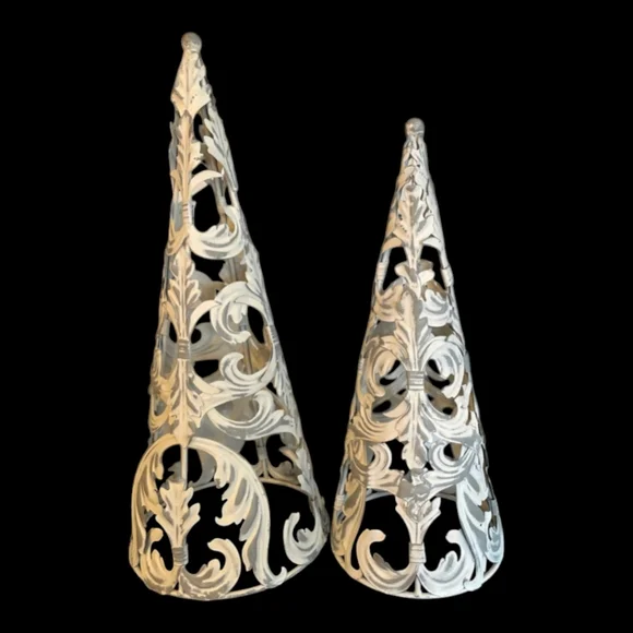 Rare Discontinued Southern Living At Home 2 Avalon Metal Cutout Accent Trees - Picture 1 of 1